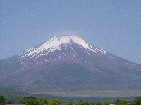 部屋から見える富士の山